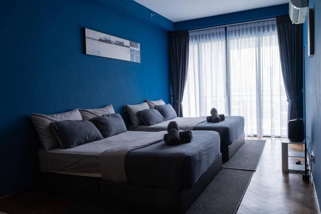 Deluxe Seaview Twin Bed By The Only * Tanjung Tokong