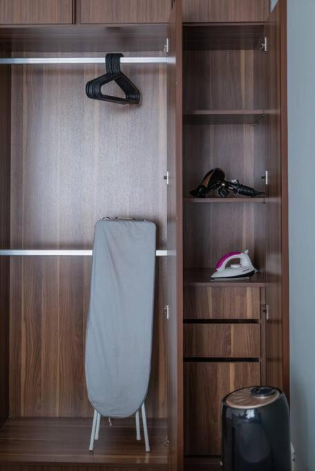 Deluxe Seaview Twin Bed By The Only * Tanjung Tokong